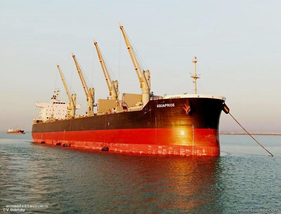 Aquapride - Bulk Carrier vessel registered in Panama