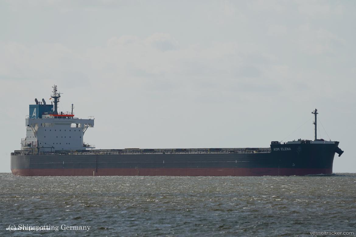 Aom-Elena - Bulk Carrier vessel registered in Singapore