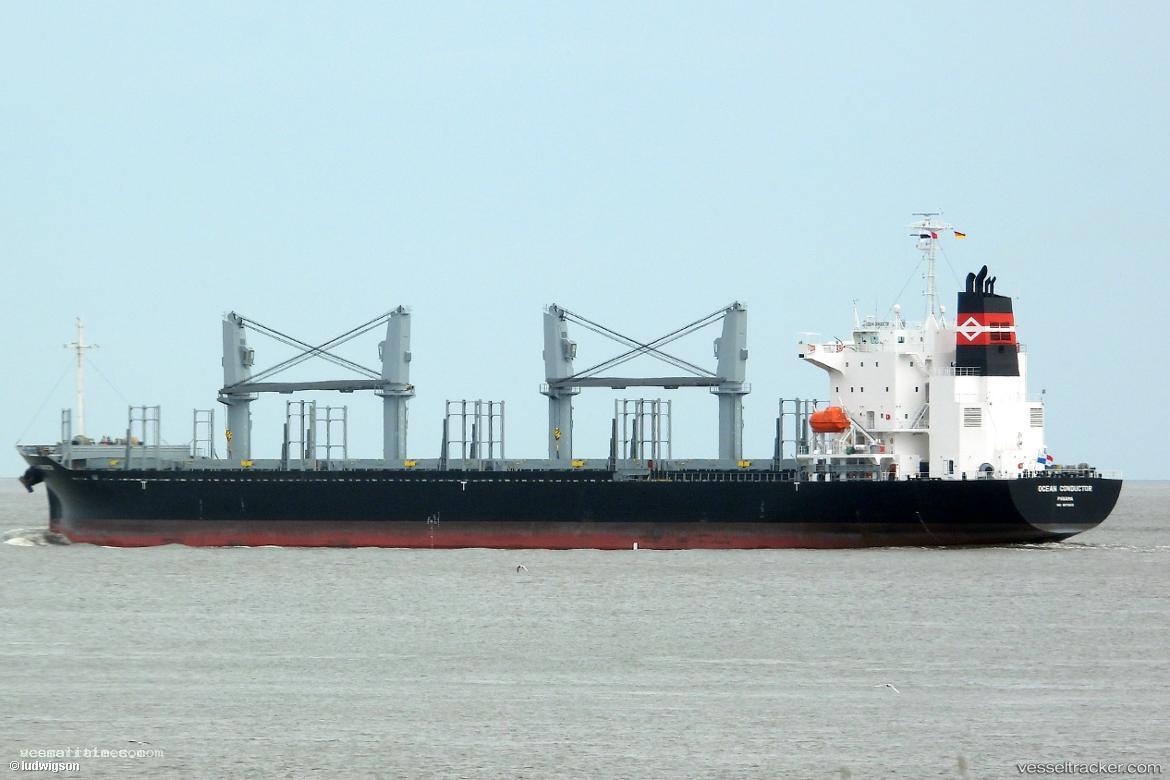 Ocean-Conductor - Bulk Carrier vessel registered in Panama