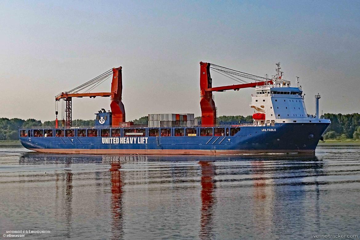 Uhl-Fable - Heavy Load Carrier vessel registered in Portugal