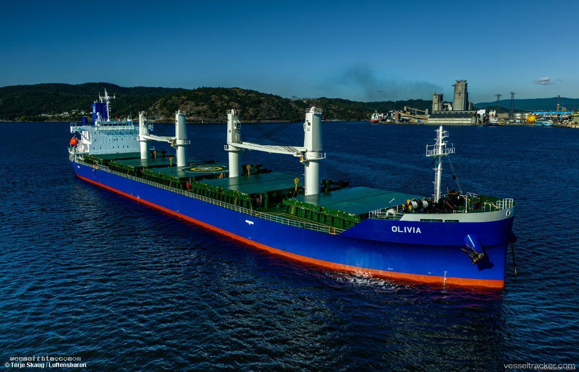Olivia - Bulk Carrier vessel registered in Marshall Islands