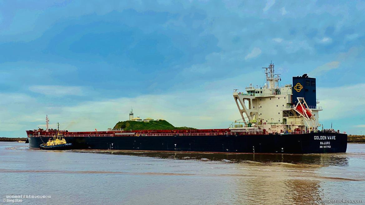 Golden-Wave - Bulk Carrier vessel registered in Marshall Islands