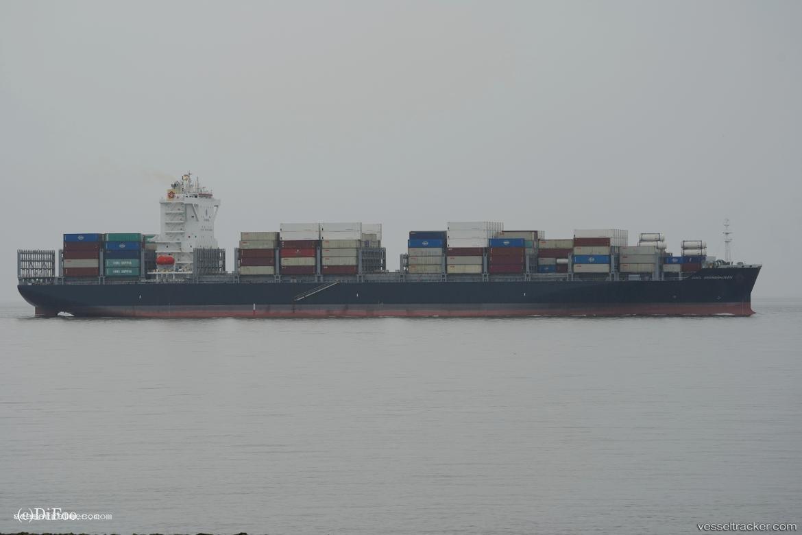 Oocl-Bremerhaven - Container Ship vessel registered in Liberia