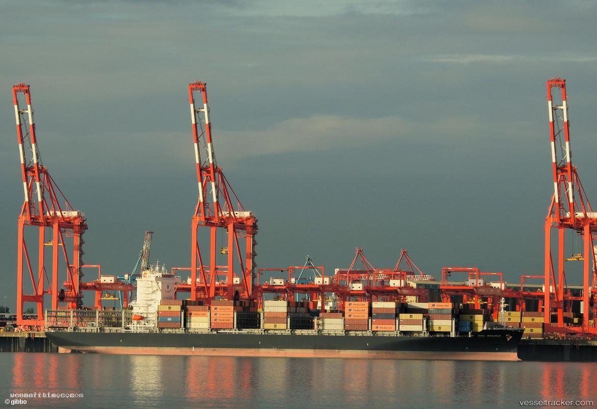 Oocl-Veracruz - Container Ship vessel registered in Liberia