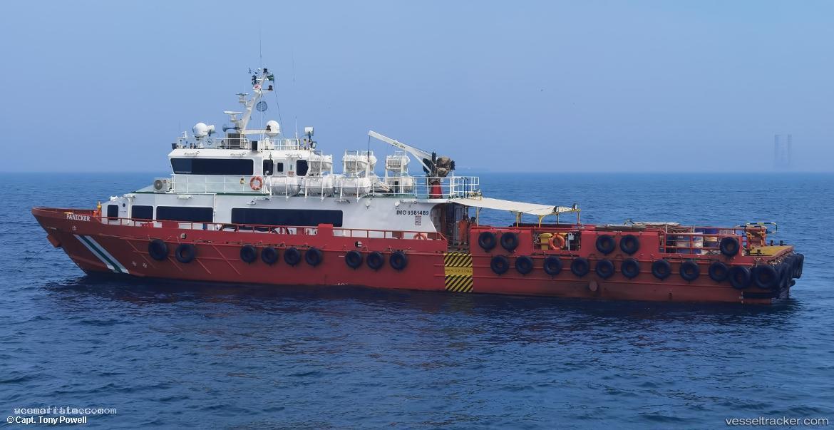 Panicker - Passenger Ship vessel registered in Panama