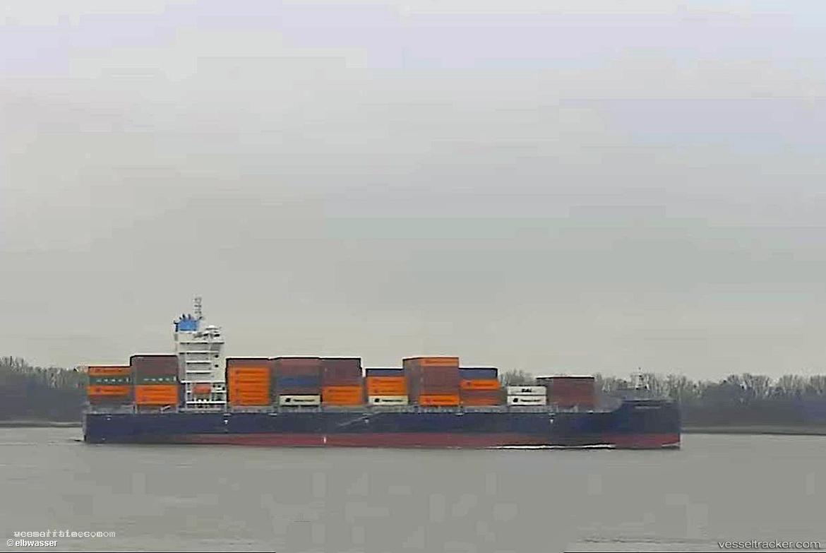 Green-Park - Container Ship vessel registered in Liberia
