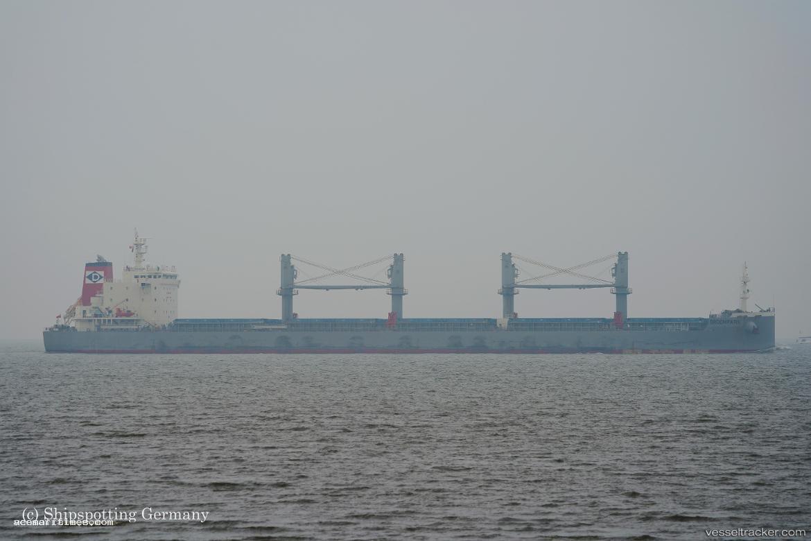 Broompark - Bulk Carrier vessel registered in United Kingdom