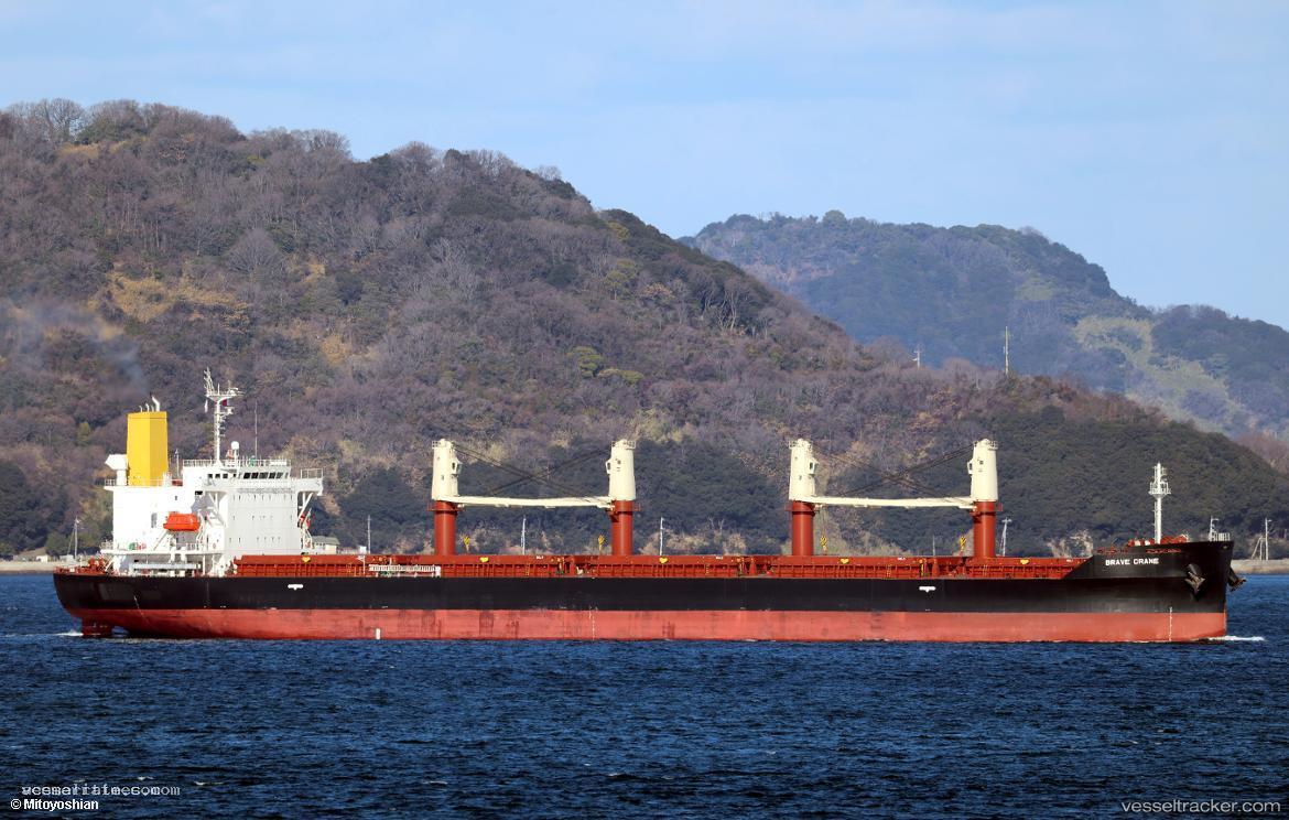 Brave-Crane - Bulk Carrier vessel registered in Liberia