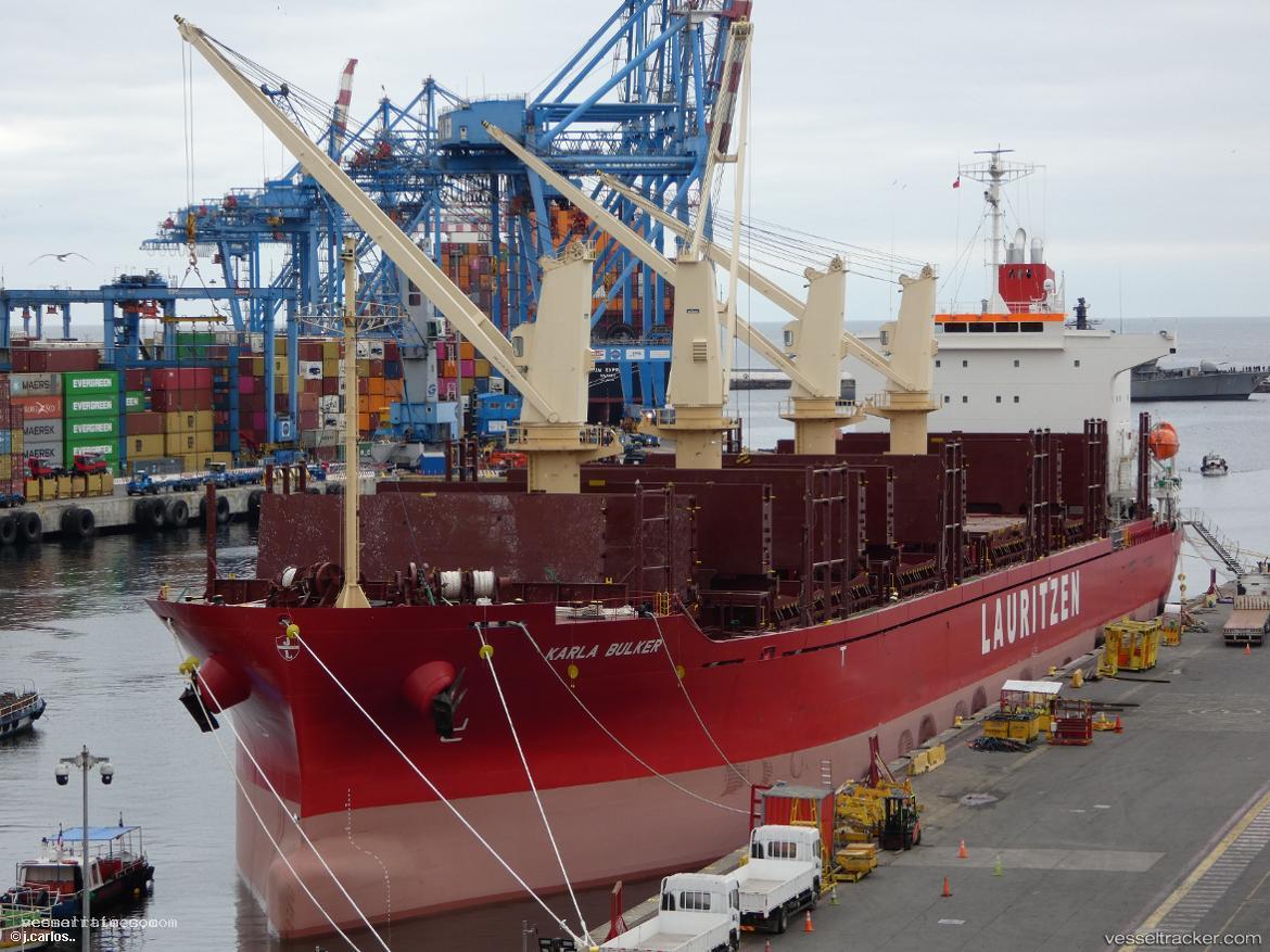 Karla-Bulker - Bulk Carrier vessel registered in Singapore