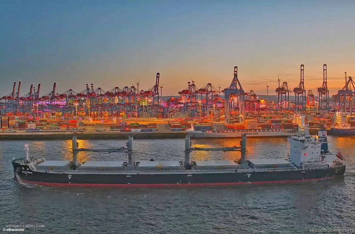 Asian-Eternity - Bulk Carrier vessel registered in Singapore