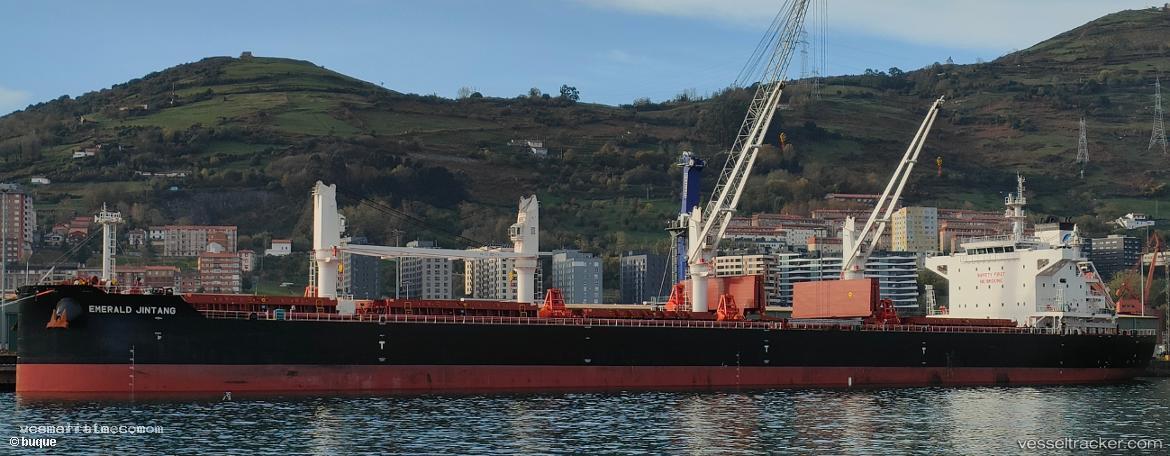 Emerald-Jintang - Bulk Carrier vessel registered in Liberia