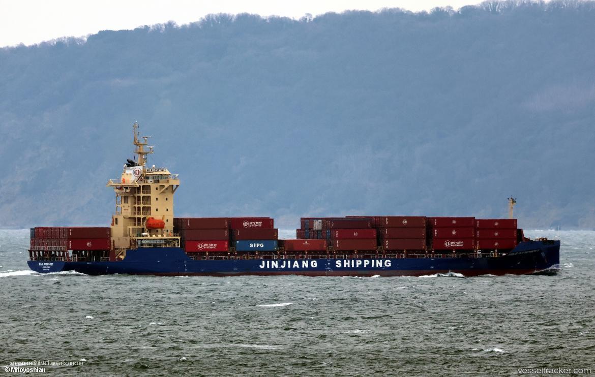 Mild-Symphony - Container Ship vessel registered in Hong Kong